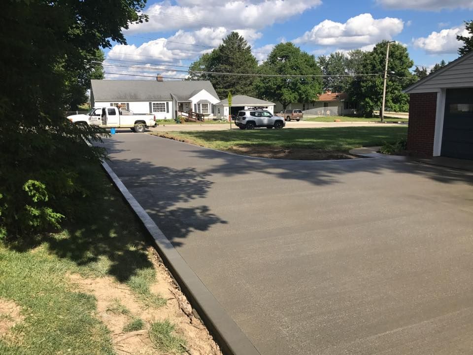 Concrete Driveways & Flatwork